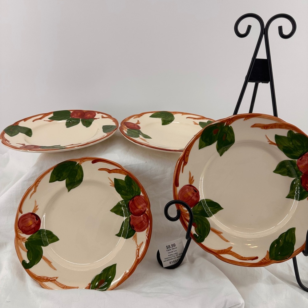 Vintage Franciscan Apple Salad Plates Excellent Set of 4 Made in USA Cottagecore
